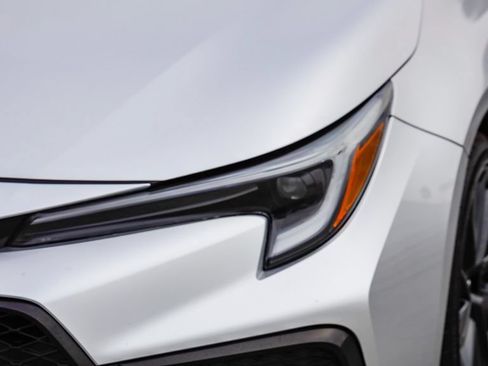 Used 2024 Toyota Corolla SE FWD image 5