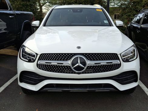 Used 2022 Mercedes-Benz GLC 300 4MATIC image 3