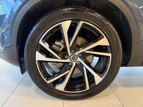 Used 2022 Volvo XC40 T5 R-Design w/ Advanced Package AWD/4WD image 40
