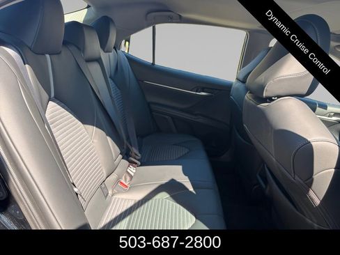 Used 2023 Toyota Camry SE w/ Cold Weather Package FWD image 16