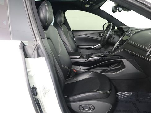 Used 2021 Aston Martin DBX image 36
