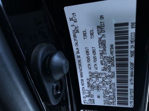 Used 2019 Toyota Tacoma TRD Sport image 27