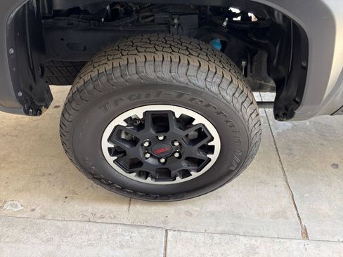 Used 2025 Toyota Tacoma TRD Off-Road AWD/4WD image 29
