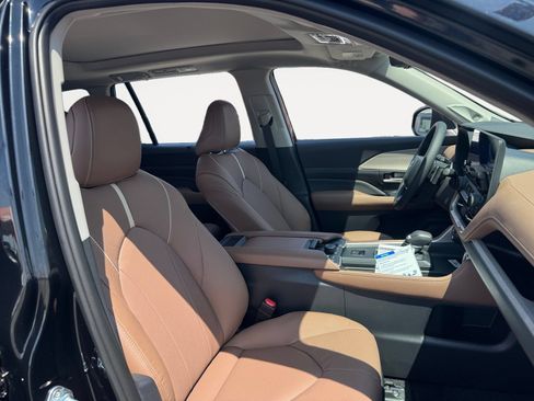 New 2026 Toyota Grand Highlander AWD image 15
