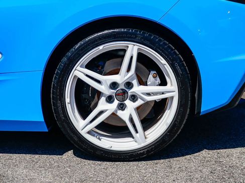 Used 2023 Chevrolet Corvette Stingray Coupe w/ Z51 Performance Package RWD image 8