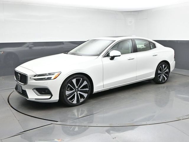 Used 2023 Volvo S60 B5 Ultimate w/ Climate Package FWD image 4