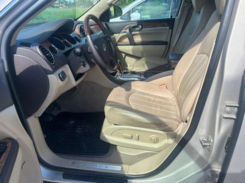 Used 2011 Buick Enclave CXL FWD image 21