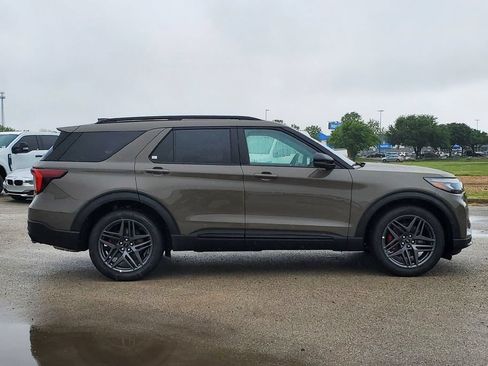 New 2026 Ford Explorer ST w/ Sun And Sound Package AWD/4WD image 5
