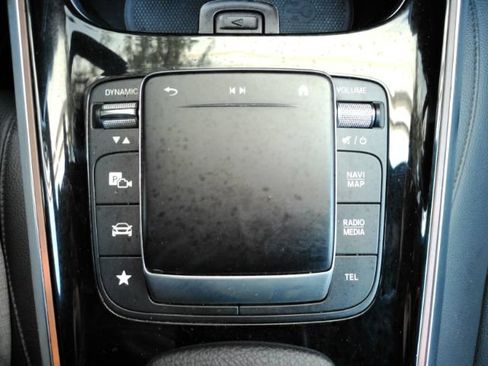 Used 2021 Mercedes-Benz GLB 250 w/ Premium Package image 46