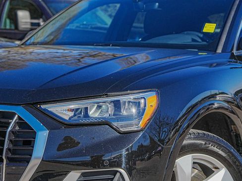 Used 2020 Audi Q3 2.0T Premium image 3