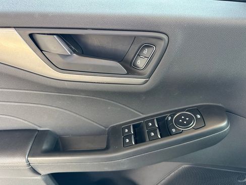 Certified 2023 Ford Escape Active AWD/4WD image 27