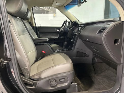 Used 2016 Ford Flex SEL w/ Equipment Group 202A image 15