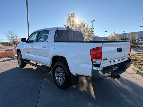 Used 2017 Toyota Tacoma SR5 w/ Tow Package image 5