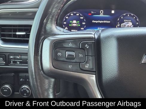 Used 2022 Chevrolet Suburban RST w/ Luxury Package RWD image 16