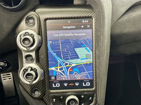 Used 2018 McLaren 720S Performance image 13