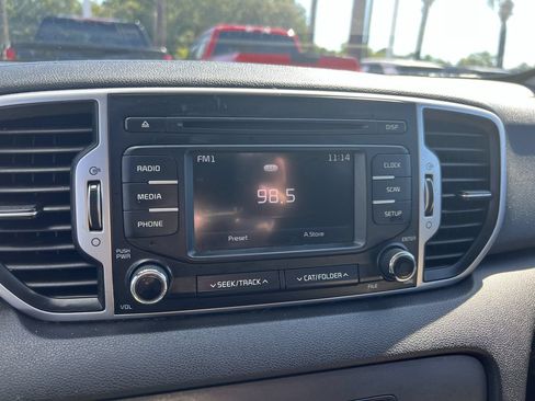 Used 2019 Kia Sportage LX FWD image 23