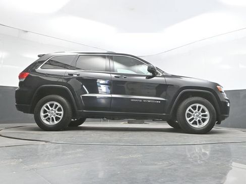 Used 2018 Jeep Grand Cherokee Laredo AWD/4WD image 40