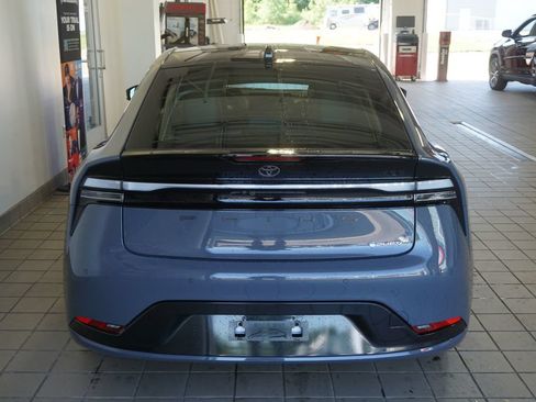 New 2026 Toyota Prius Plug-In Hybrid FWD image 19