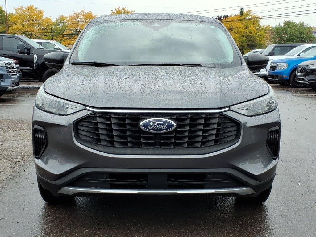 Used 2024 Ford Escape Active w/ Tech Pack #1 AWD/4WD image 8