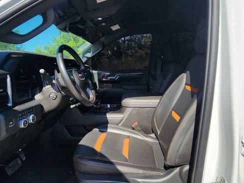 Used 2025 GMC Sierra 1500 AT4 AWD/4WD image 14