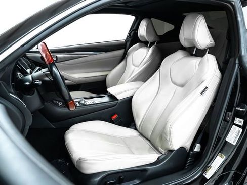 Used 2019 INFINITI Q60 3.0t Luxe RWD image 15