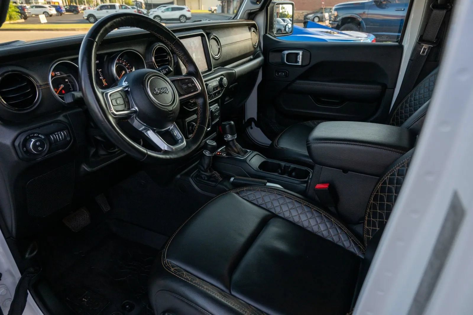 Used 2022 Jeep Gladiator Overland AWD/4WD image 34