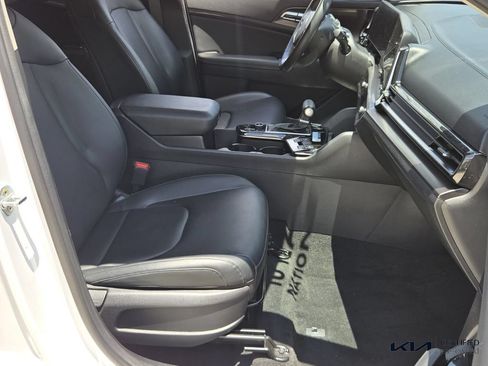 Certified 2023 Kia Sportage EX FWD image 17