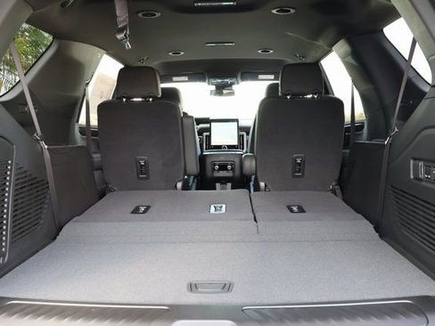 New 2026 GMC Yukon Elevation AWD/4WD image 19