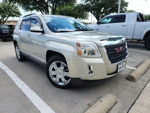 Used 2013 GMC Terrain SLT FWD image 2