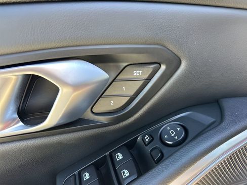 Used 2022 BMW 330i Sedan image 11