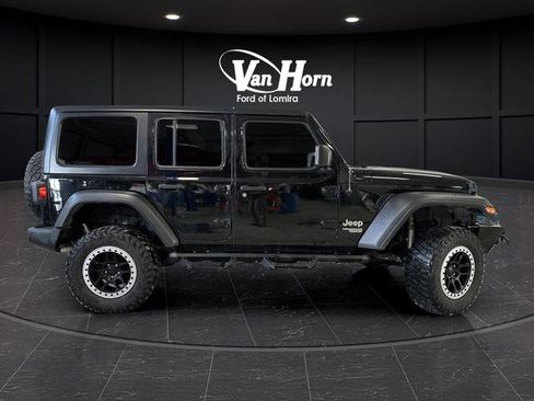 Used 2019 Jeep Wrangler Unlimited Sport S AWD/4WD image 2