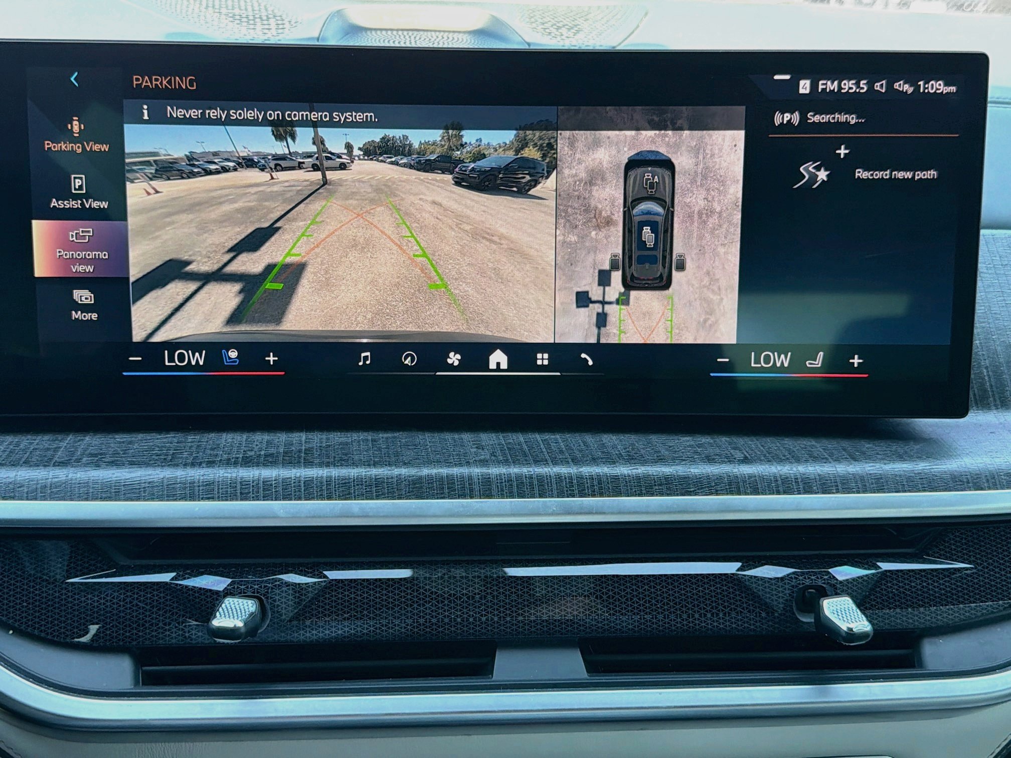 Used 2024 BMW ALPINA XB7 AWD/4WD image 36