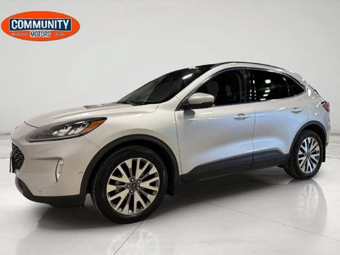 Used 2020 Ford Escape Titanium w/ Titanium Premium Package 2.0 AWD/4WD image 2