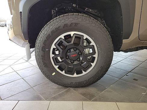 New 2026 Toyota Tacoma TRD Off-Road image 18