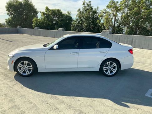 Used 2016 BMW 328i Sedan RWD image 5