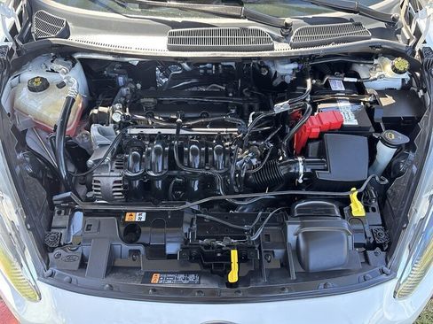 Used 2015 Ford Fiesta SE w/ Equipment Group 201A FWD image 38