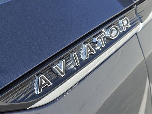 Certified 2024 Lincoln Aviator Black Label w/ Dynamic Handling Package image 12