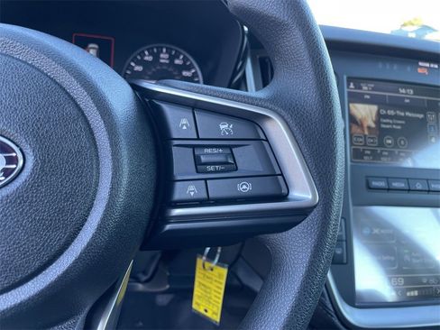 Used 2025 Subaru Outback image 17