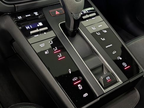 Certified 2022 Porsche Macan GTS AWD/4WD image 34