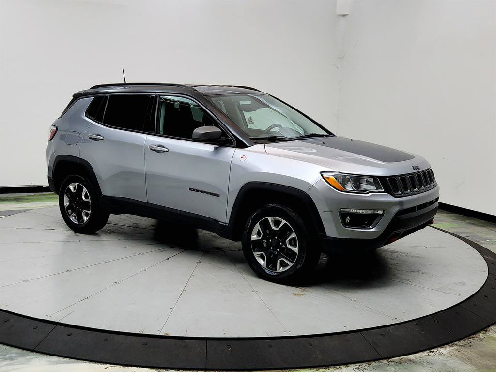 Used 2018 Jeep Compass Trailhawk AWD/4WD image 3