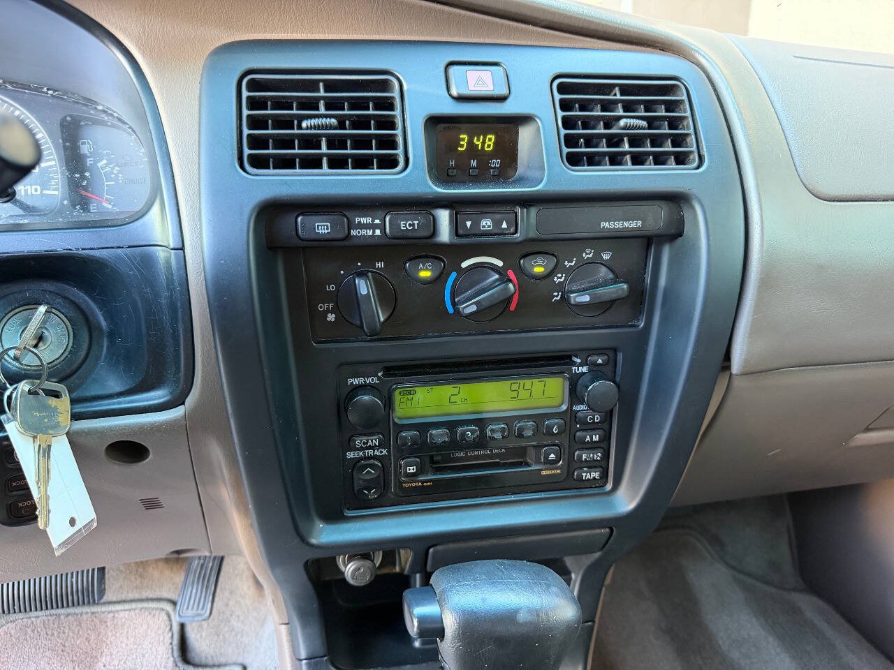 Used 2001 Toyota 4Runner SR5 RWD image 20