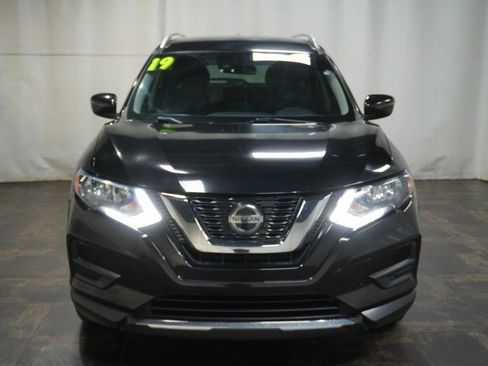Used 2019 Nissan Rogue SV image 9