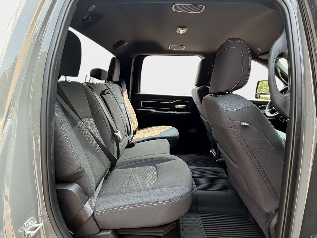 New 2026 RAM 2500 Big Horn AWD/4WD image 10