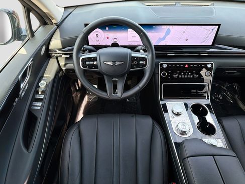 Used 2025 Genesis GV80 2.5T image 17