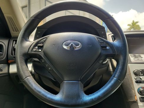Used 2012 INFINITI G37 Convertible w/ Premium Pkg RWD image 21
