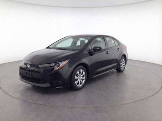 Used 2025 Toyota Corolla LE video 1