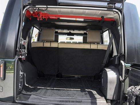 Used 2010 Jeep Wrangler Unlimited Rubicon w/ Dual Top Group AWD/4WD image 75