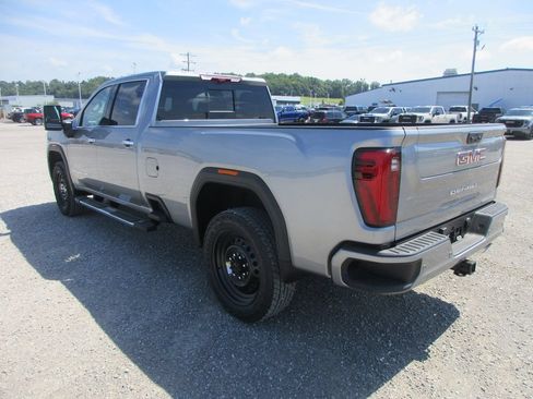 New 2026 GMC Sierra 2500 Denali w/ Denali Reserve Package AWD/4WD image 7