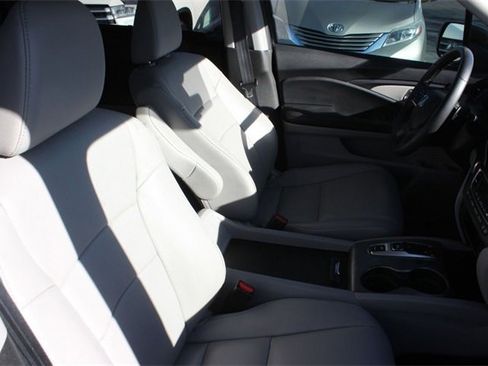 Used 2022 Honda Pilot EX-L image 19