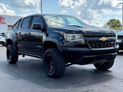 Used 2018 Chevrolet Colorado ZR2 w/ ZR2 Midnight Special Edition AWD/4WD image 3